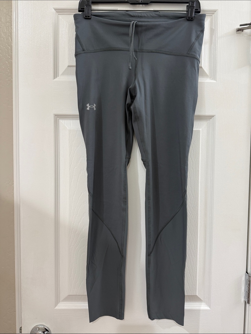 Under Armour Charcoal Gray Performance Leggings